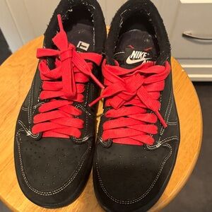 Travis Scott Jordan 1 low